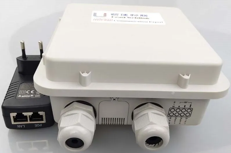 2 LAN Port Waterproof and Dustproof Industry 4G Router Outdoor Wireless Router