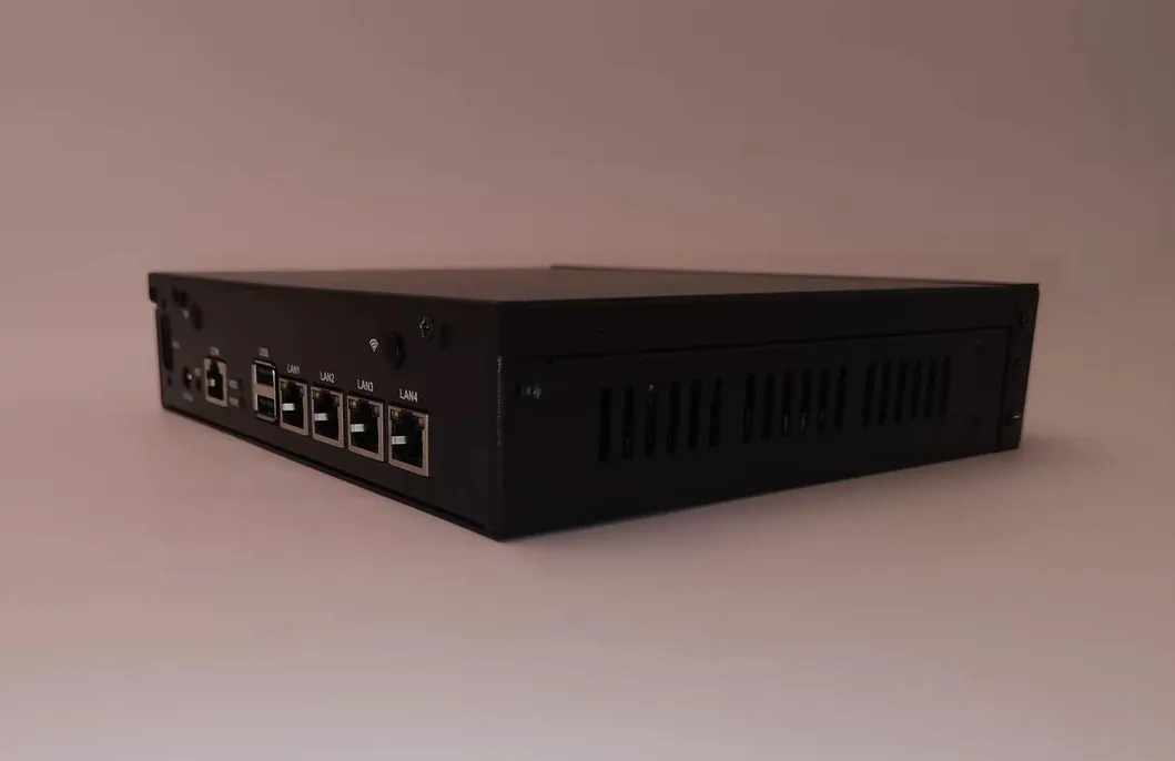Desktop J1900 4 LAN Firewall Networking Appliance Pfsense Supported R01d44